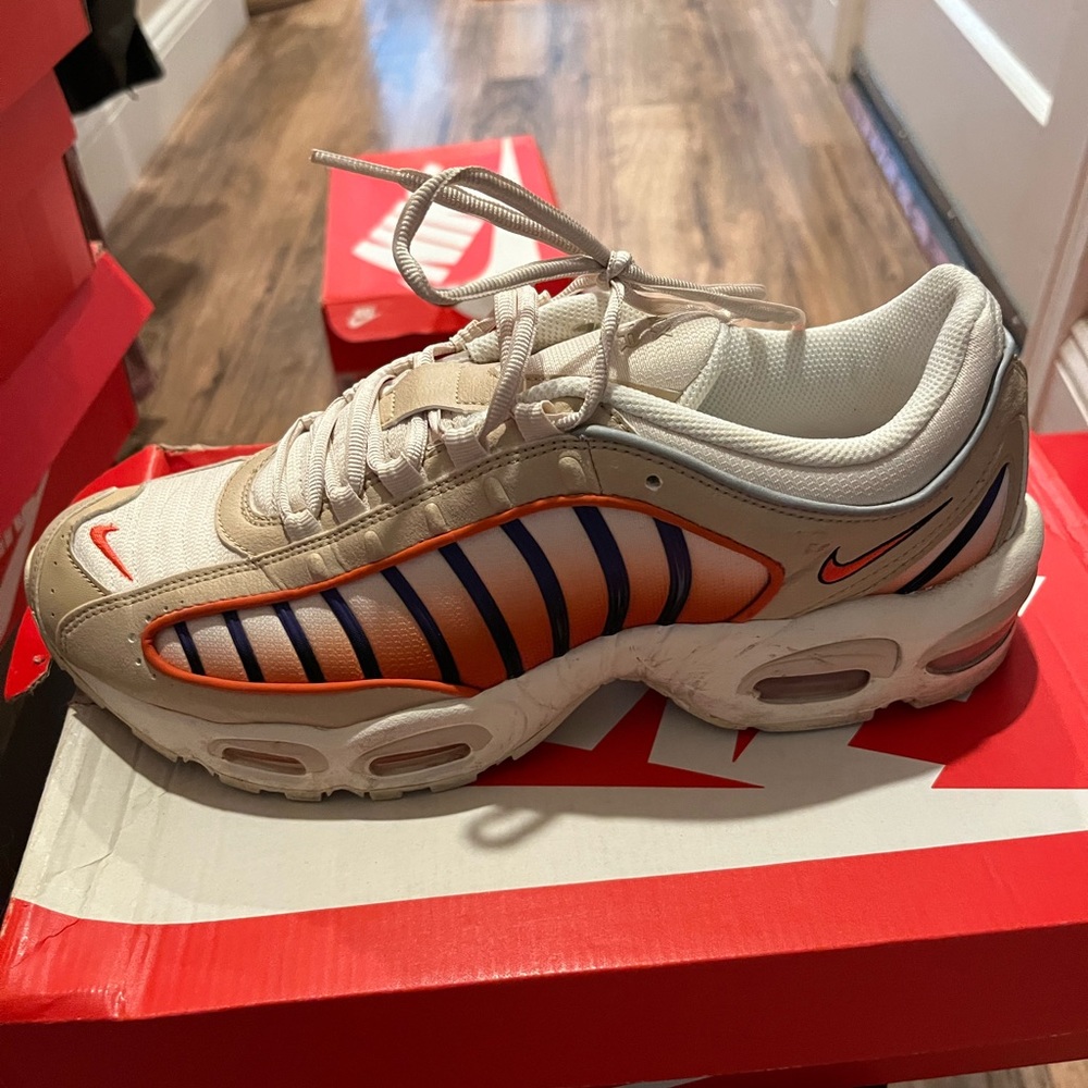 Nike Tailwind IV